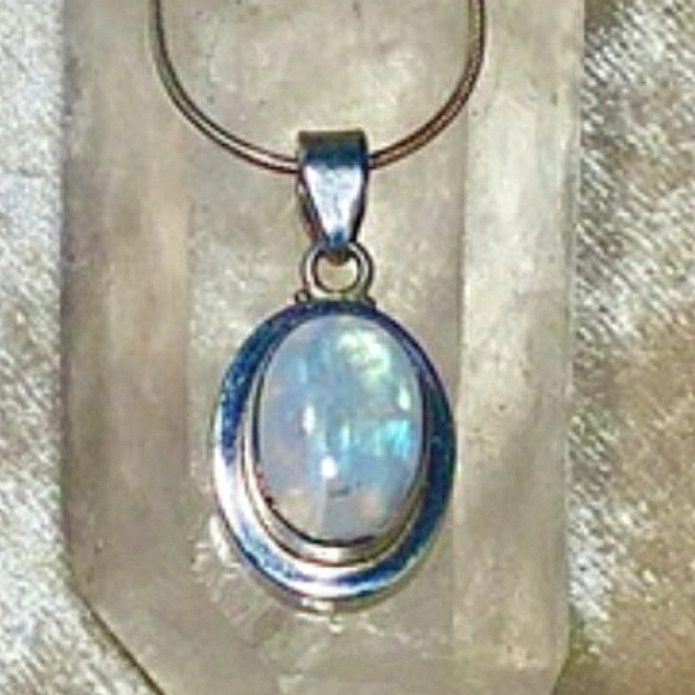Gorgeous Moonstone 925 Sterling Silver Necklace